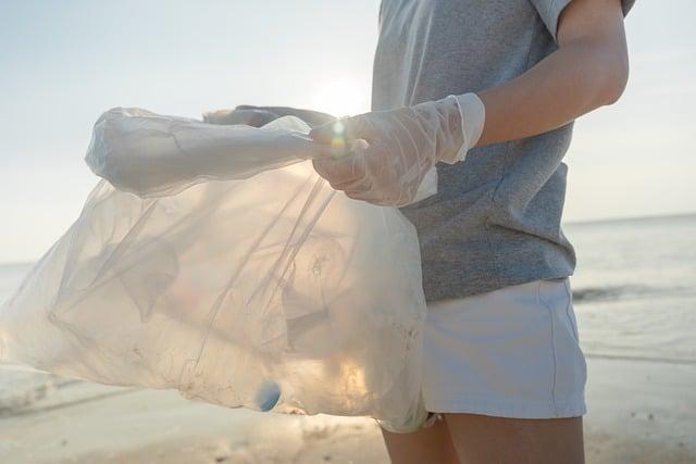 volunteer, pollution, bottle plastic