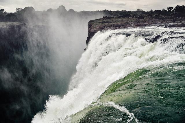 waterfall, victoria falls, spray