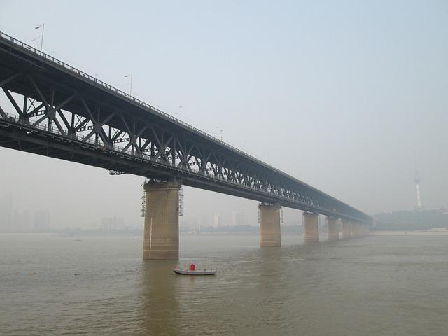 wuhan yangtze river bridge, building, the yangtze river